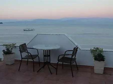 Kaiser Bridge 3* Achílleion