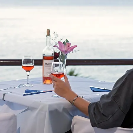 فندق Kaiser Bridge Achílleion