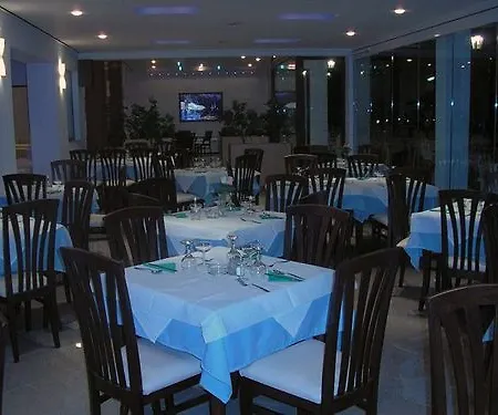 فندق Kaiser Bridge Achílleion