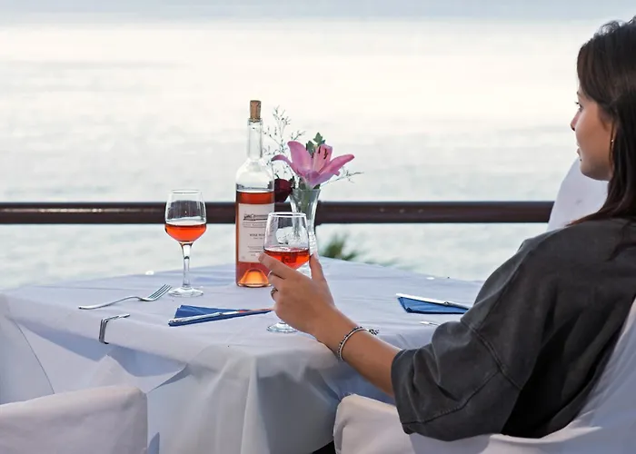 Отель Kaiser Bridge Achilleion