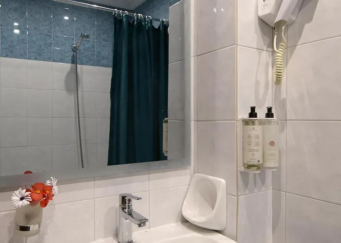 Kaiser Bridge Отель Achilleion